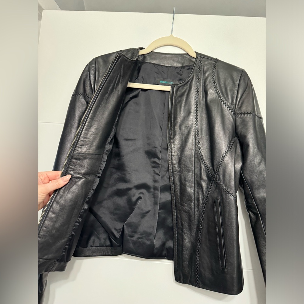 Siena Studio size medium leather women’s jacket